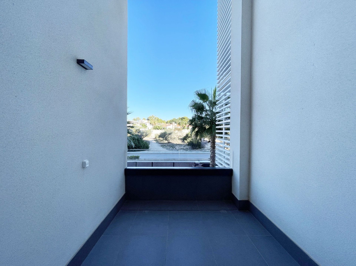 2 Bed Apartment for sale in Calpe Costa Blanca, Alicante, Spain