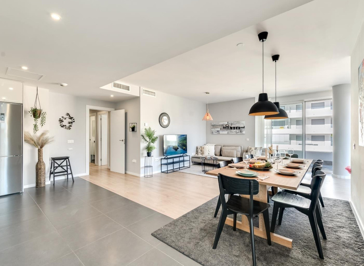 3 Bed Apartment for sale in La Campana Costa Del Sol, Málaga, Spain