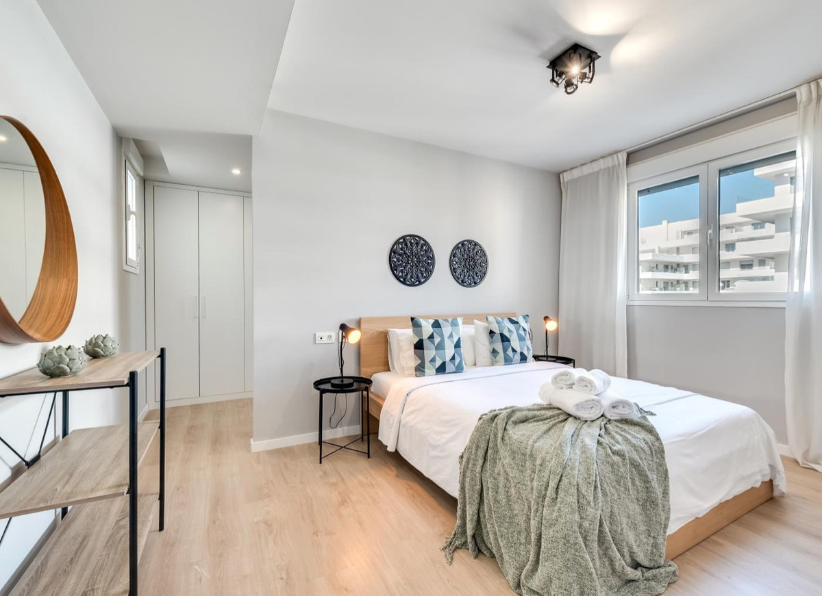 3 Bed Apartment for sale in La Campana Costa Del Sol, Málaga, Spain