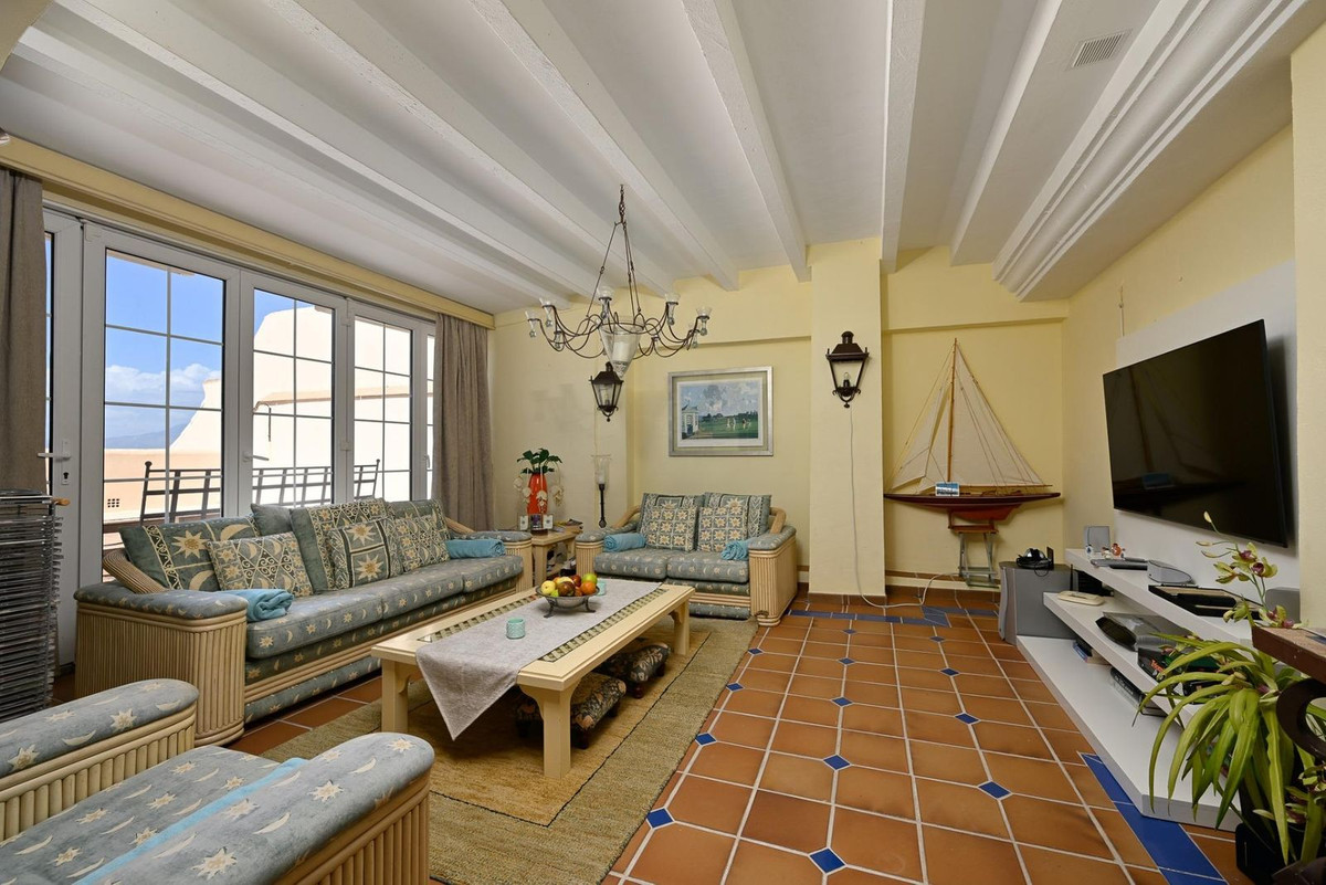 3 Bed Apartment for sale in Alhaurín El Grande Costa Del Sol, Málaga, Spain