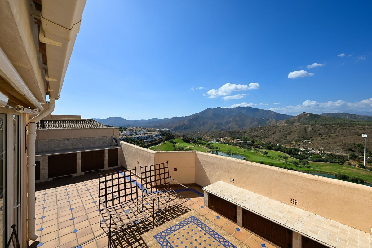 3 Bed Apartment for sale in Alhaurín El Grande Costa Del Sol, Málaga, Spain