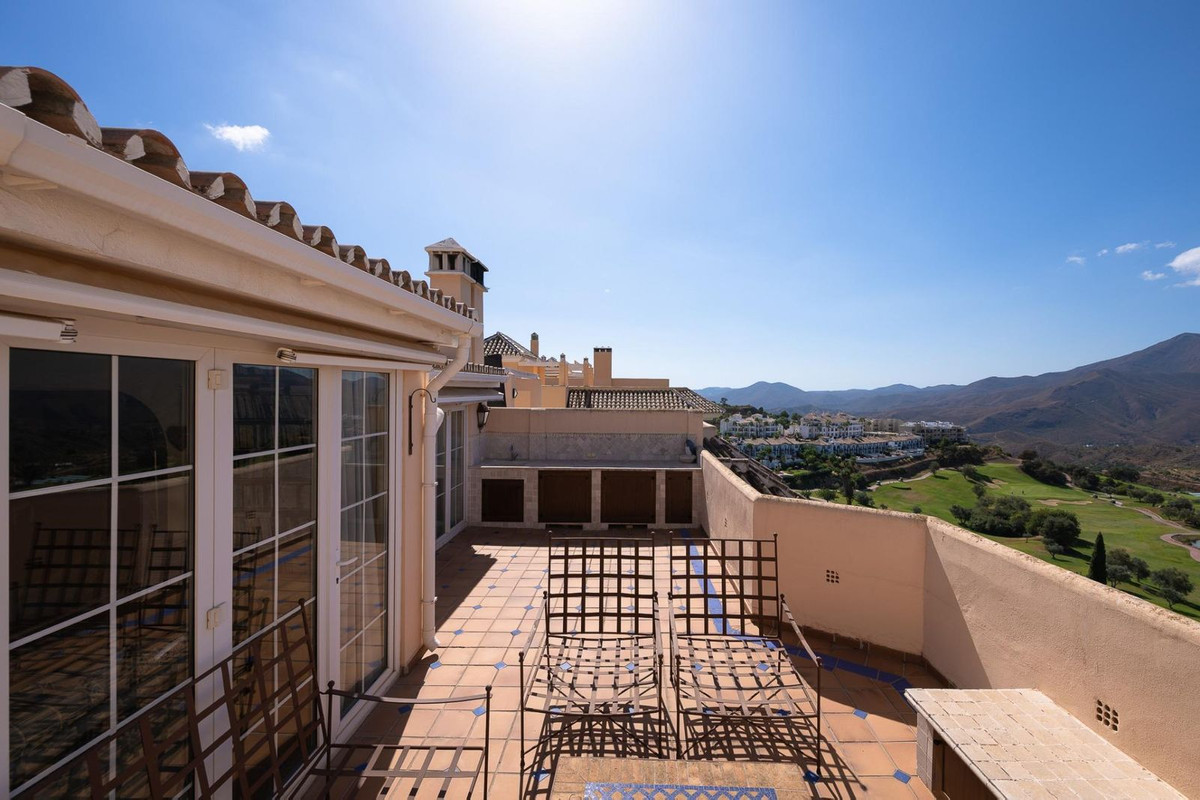 3 Bed Apartment for sale in Alhaurín El Grande Costa Del Sol, Málaga, Spain