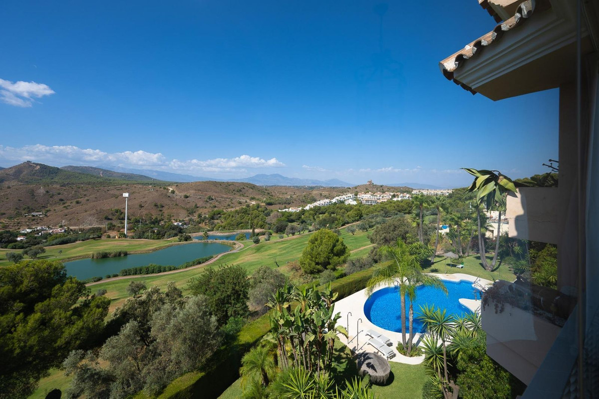 3 Bed Apartment for sale in Alhaurín El Grande Costa Del Sol, Málaga, Spain