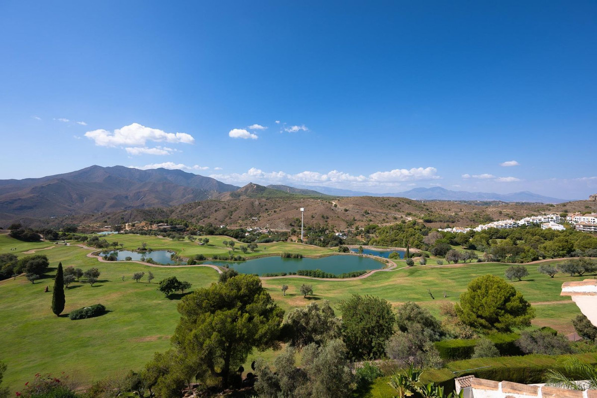 3 Bed Apartment for sale in Alhaurín El Grande Costa Del Sol, Málaga, Spain