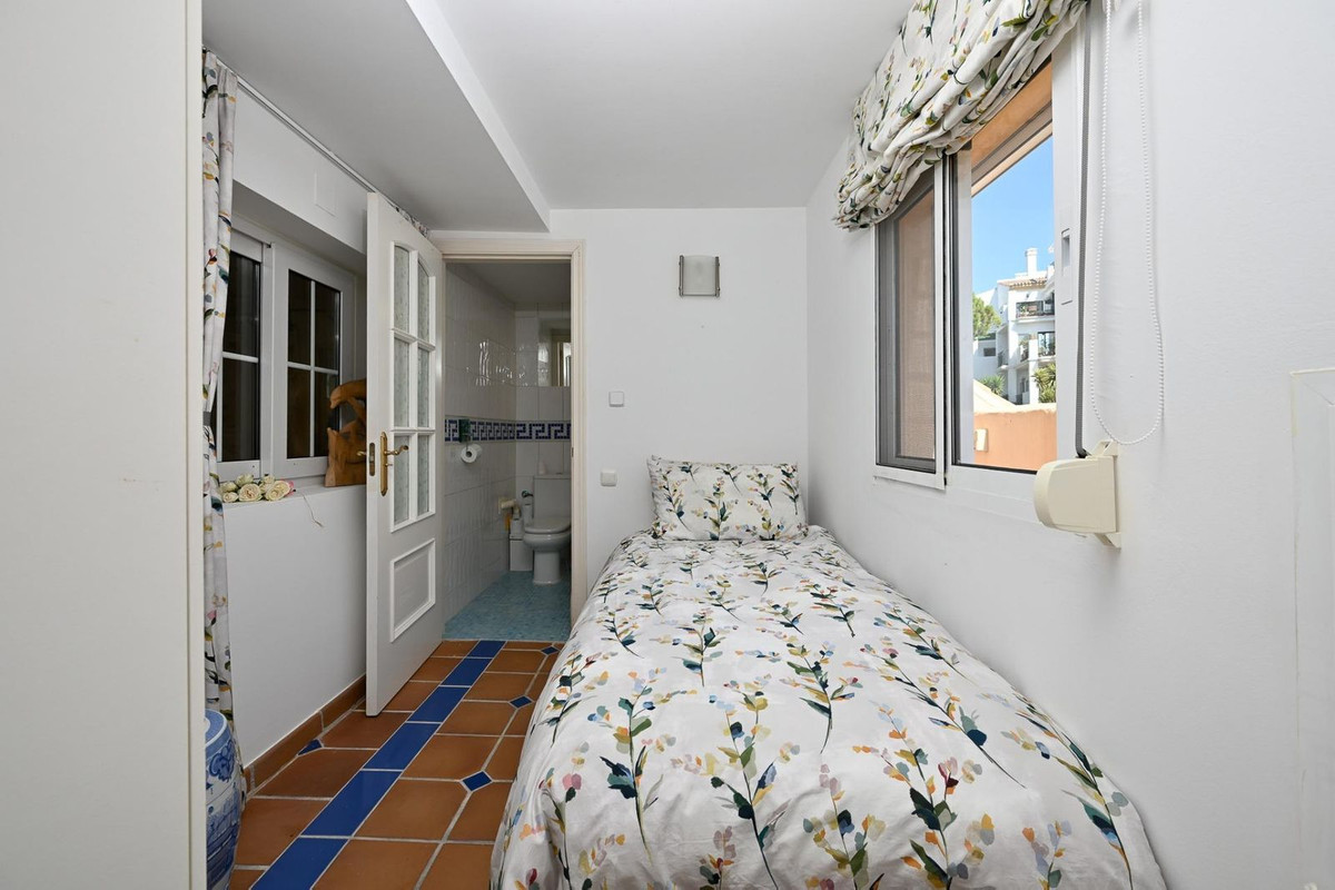 3 Bed Apartment for sale in Alhaurín El Grande Costa Del Sol, Málaga, Spain