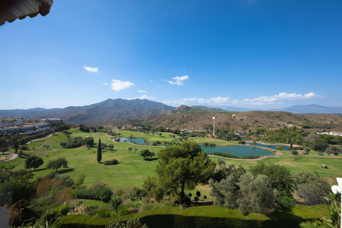 3 Bed Apartment for sale in Alhaurín El Grande Costa Del Sol, Málaga, Spain