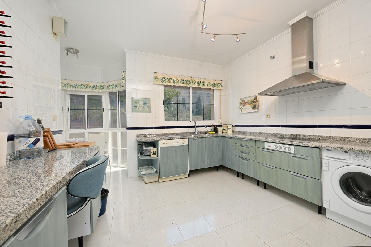 3 Bed Apartment for sale in Alhaurín El Grande Costa Del Sol, Málaga, Spain