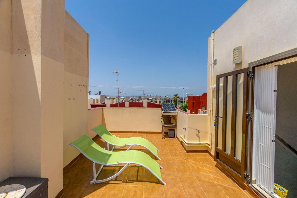 Se vende Adosada de 3 dormitorios en Costa Blanca, Alicante, España