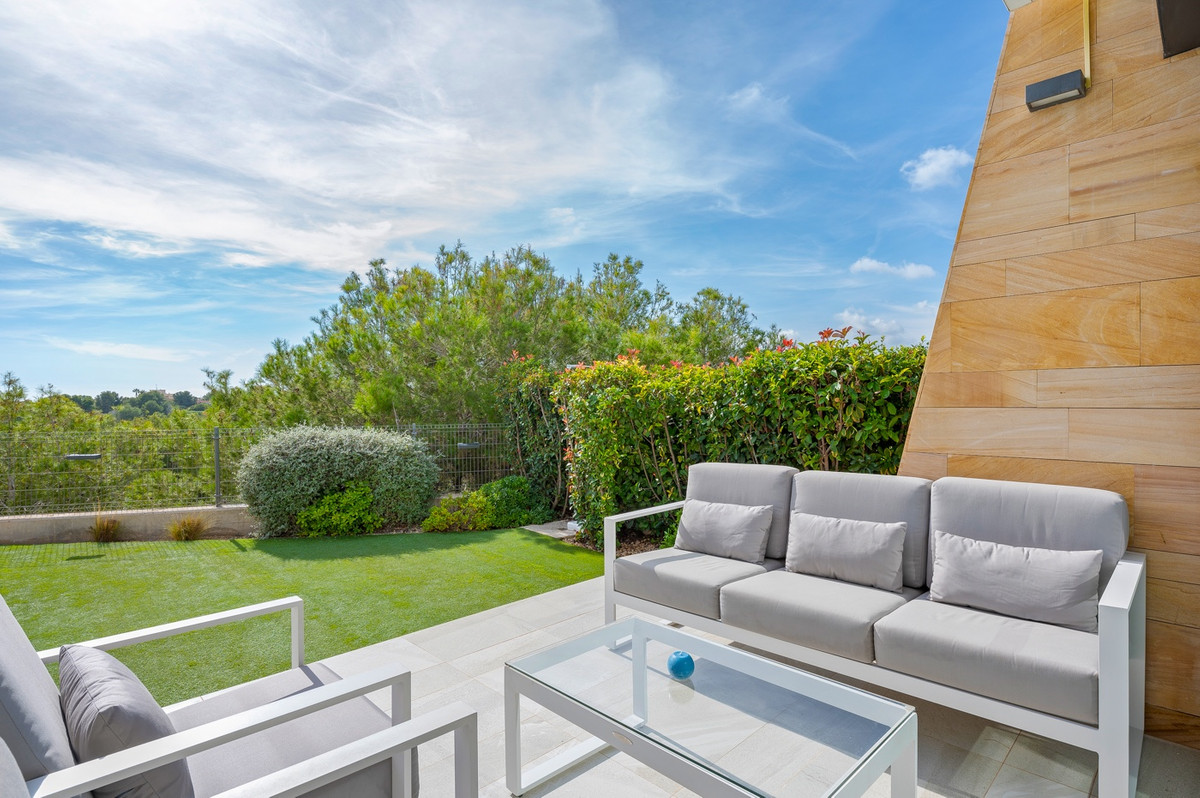 Se vende Villa - Chalet de 3 dormitorios en Costa Blanca, Alicante, España