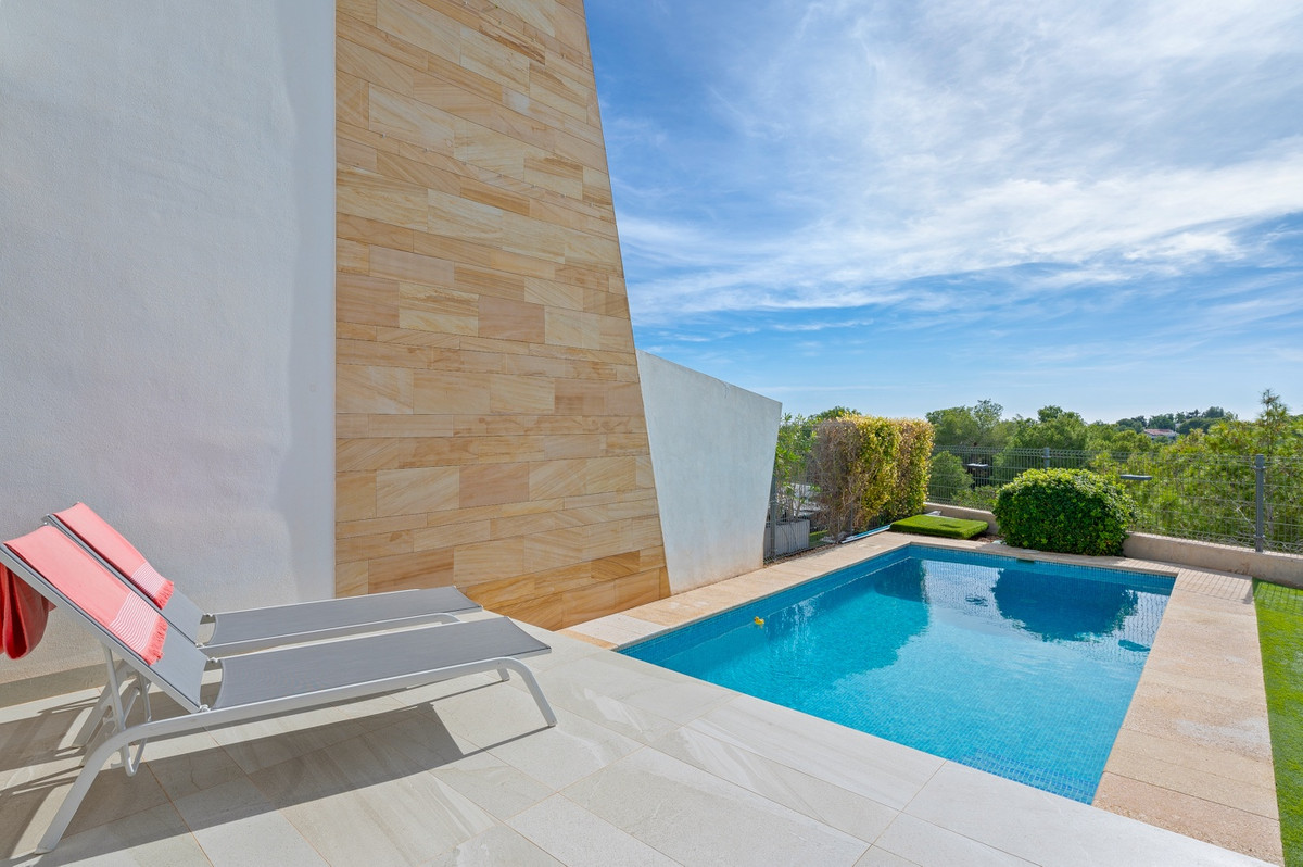 Se vende Villa - Chalet de 3 dormitorios en Costa Blanca, Alicante, España