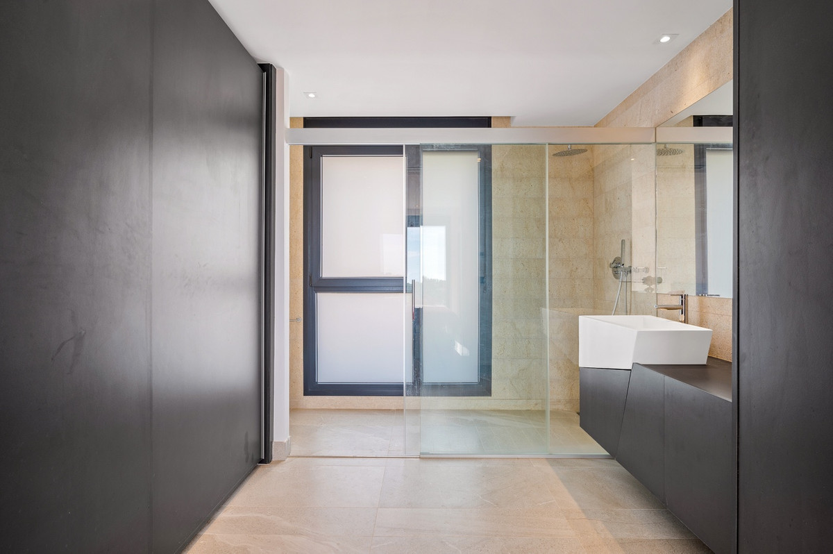 Se vende Villa - Chalet de 3 dormitorios en Costa Blanca, Alicante, España