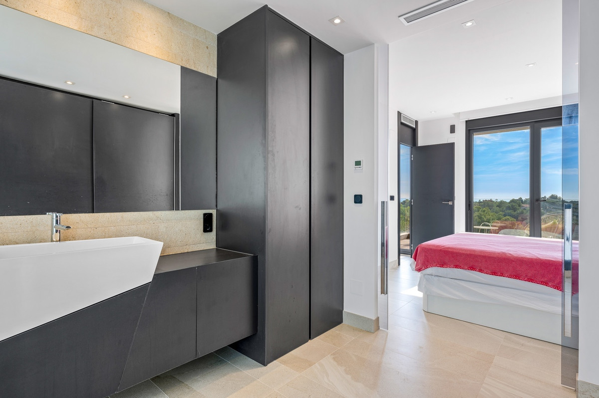 Se vende Villa - Chalet de 3 dormitorios en Costa Blanca, Alicante, España