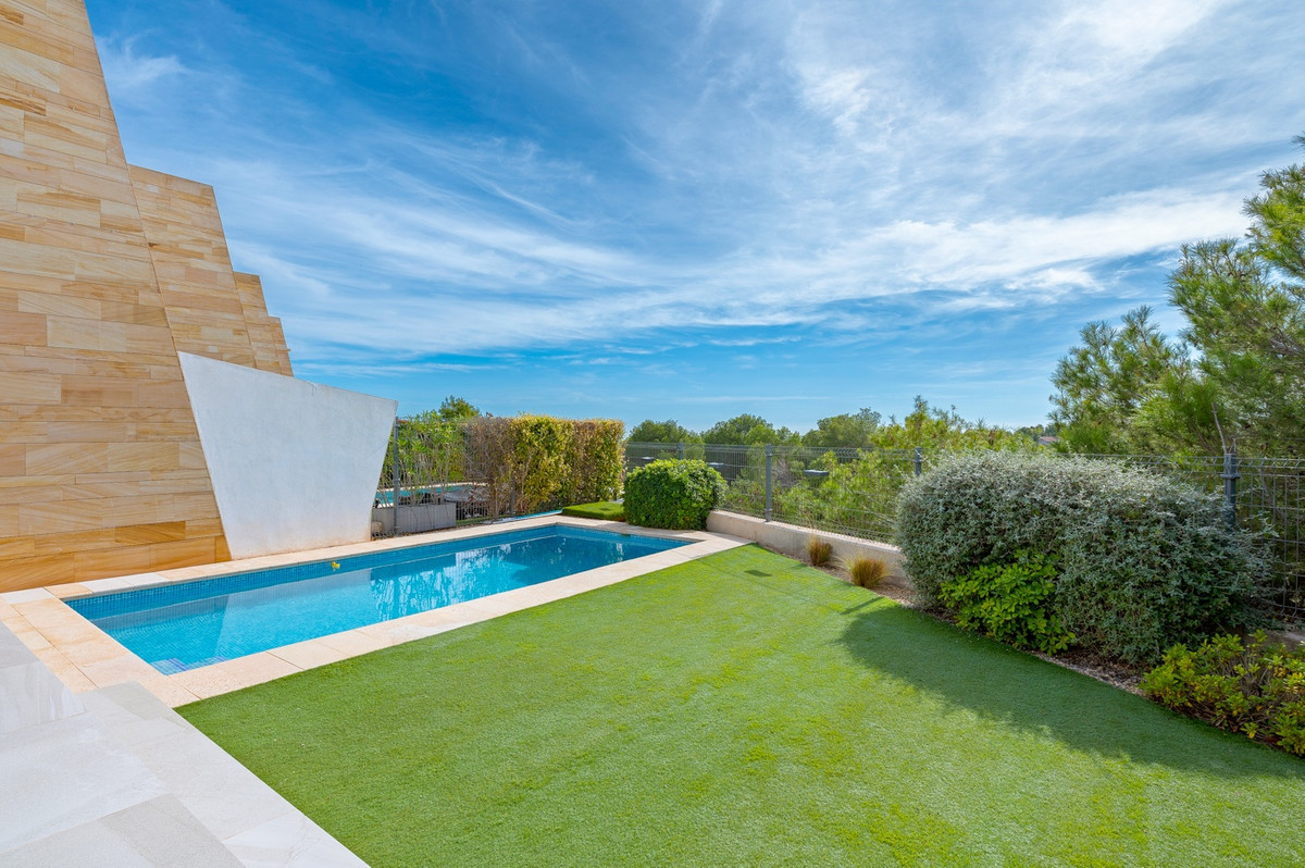 Se vende Villa - Chalet de 3 dormitorios en Costa Blanca, Alicante, España