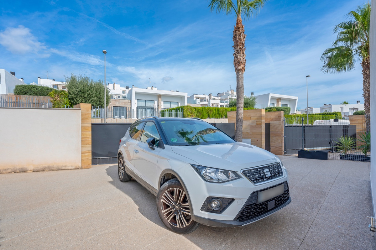 Se vende Villa - Chalet de 3 dormitorios en Costa Blanca, Alicante, España