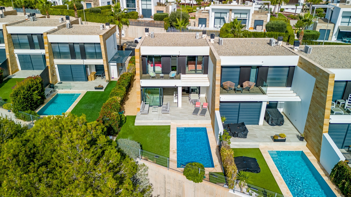 Se vende Villa - Chalet de 3 dormitorios en Costa Blanca, Alicante, España