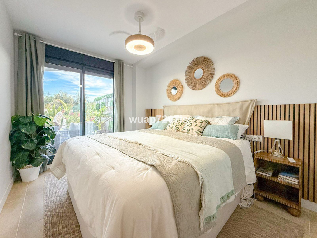 Se vende Apartamento Planta Baja de 2 dormitorios en Costa Del Sol, Málaga, España