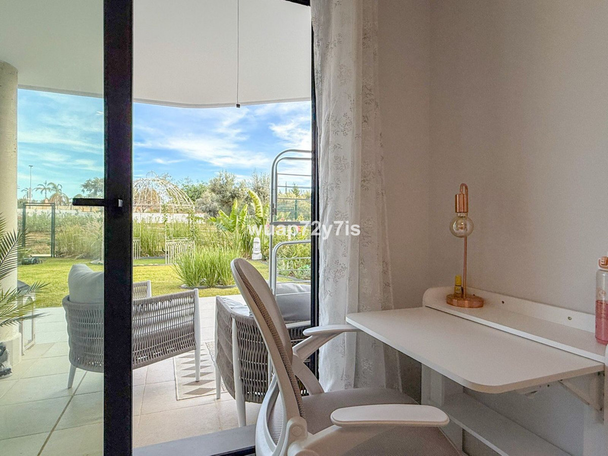 Se vende Apartamento Planta Baja de 2 dormitorios en Costa Del Sol, Málaga, España