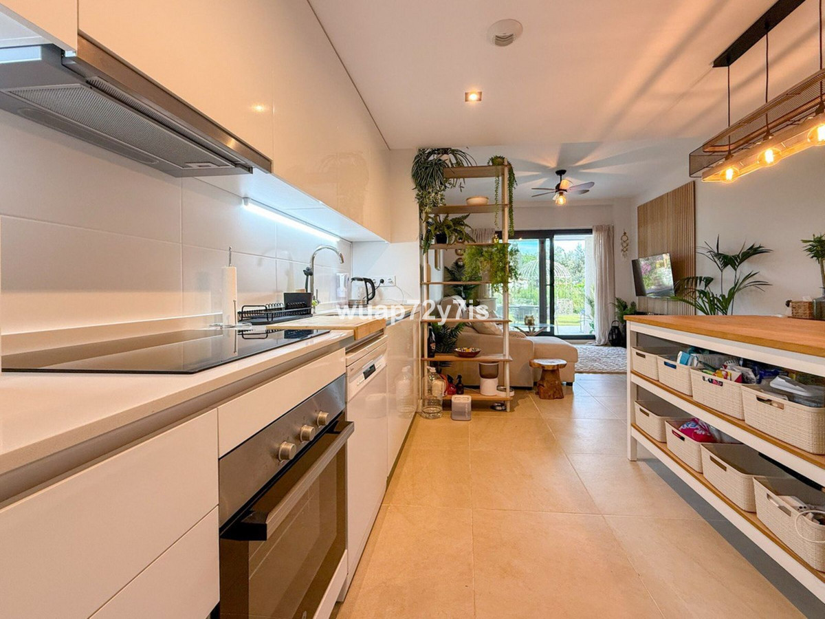 Se vende Apartamento Planta Baja de 2 dormitorios en Costa Del Sol, Málaga, España