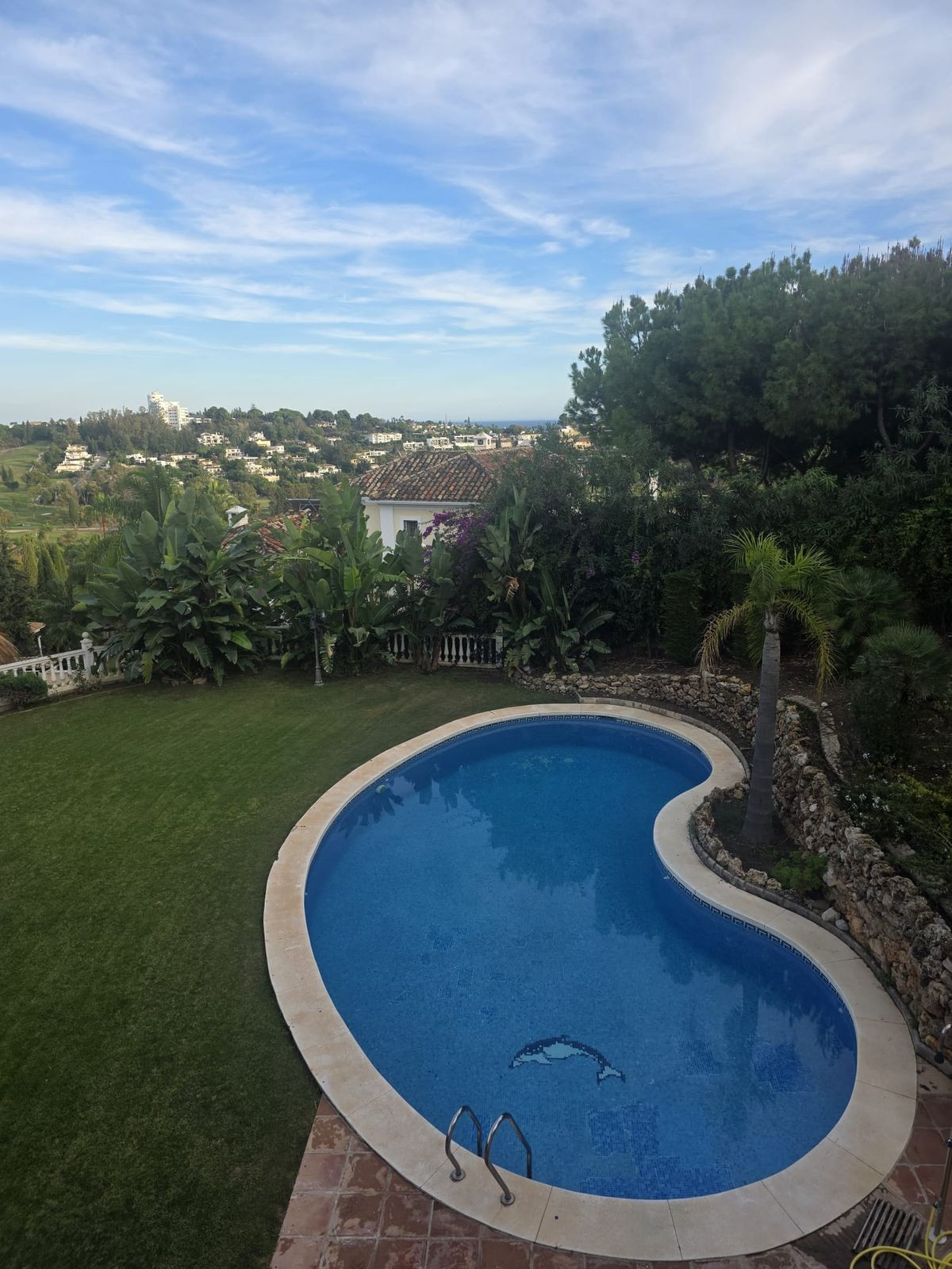 6 Bed Townhouse for sale in El Paraiso Costa Del Sol, Málaga, Spain