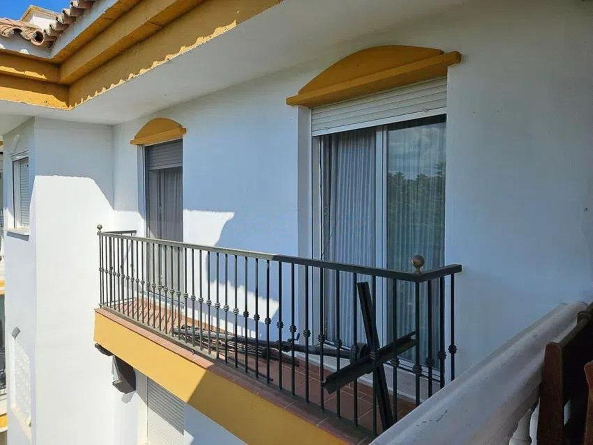Se vende Apartamento Planta Media de 2 dormitorios en Costa Del Sol, Málaga, España