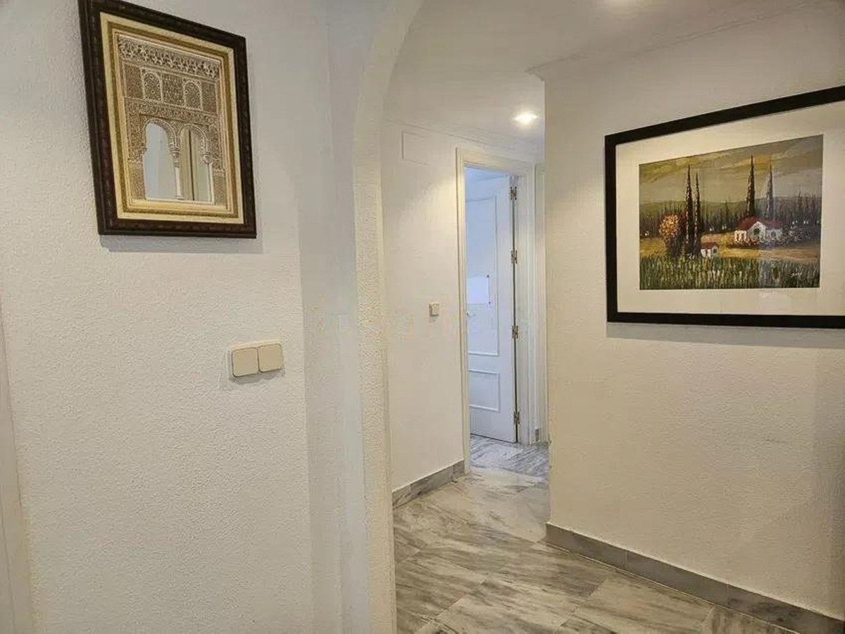 Se vende Apartamento Planta Media de 2 dormitorios en Costa Del Sol, Málaga, España