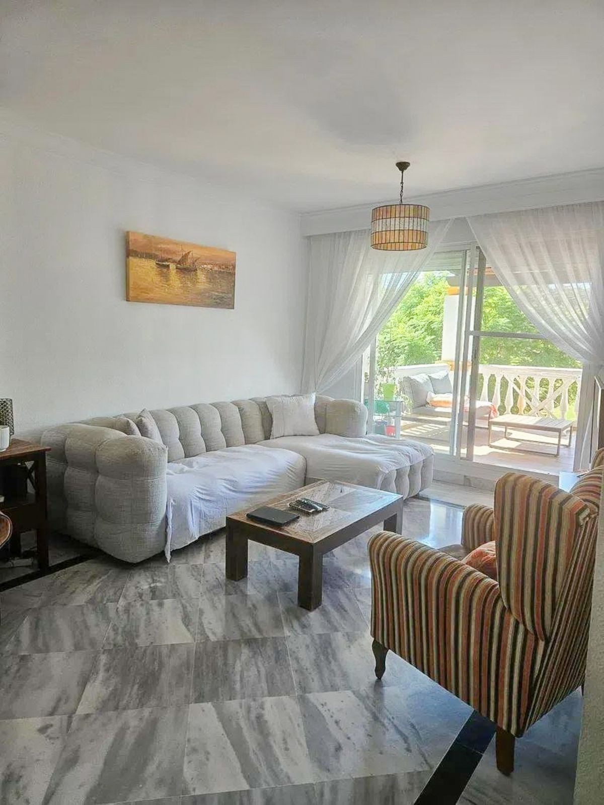 Se vende Apartamento Planta Media de 2 dormitorios en Costa Del Sol, Málaga, España