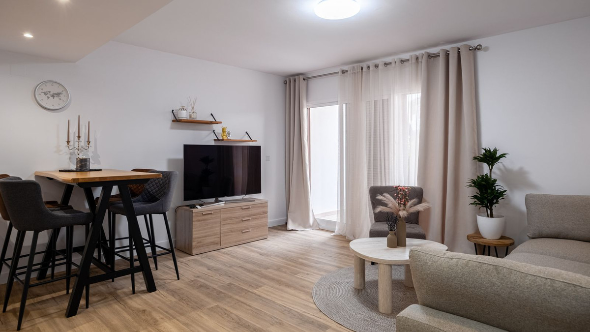 3 Bed Apartment for sale in Playa Flamenca Costa Blanca, Alicante, Spain