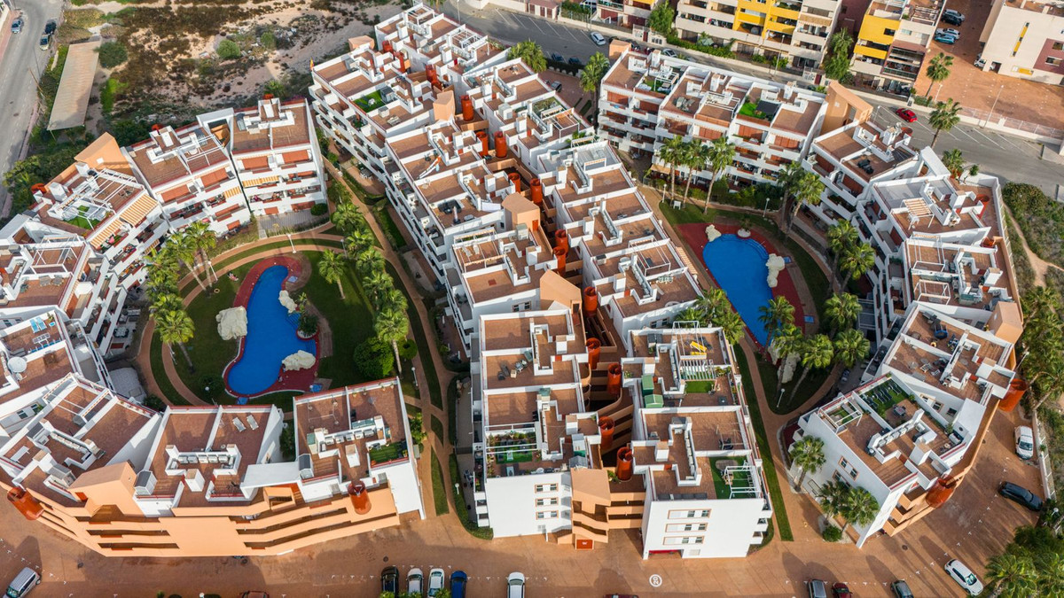 3 Bed Apartment for sale in Playa Flamenca Costa Blanca, Alicante, Spain