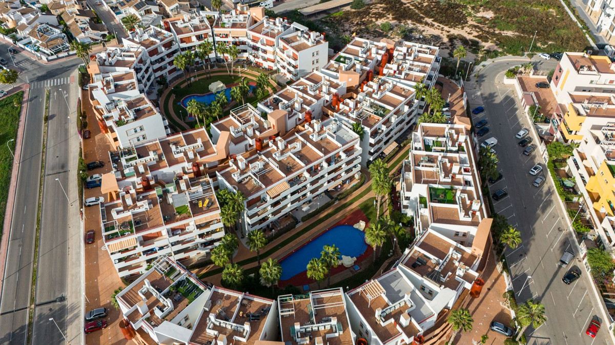 3 Bed Apartment for sale in Playa Flamenca Costa Blanca, Alicante, Spain
