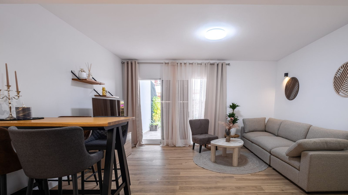 3 Bed Apartment for sale in Playa Flamenca Costa Blanca, Alicante, Spain