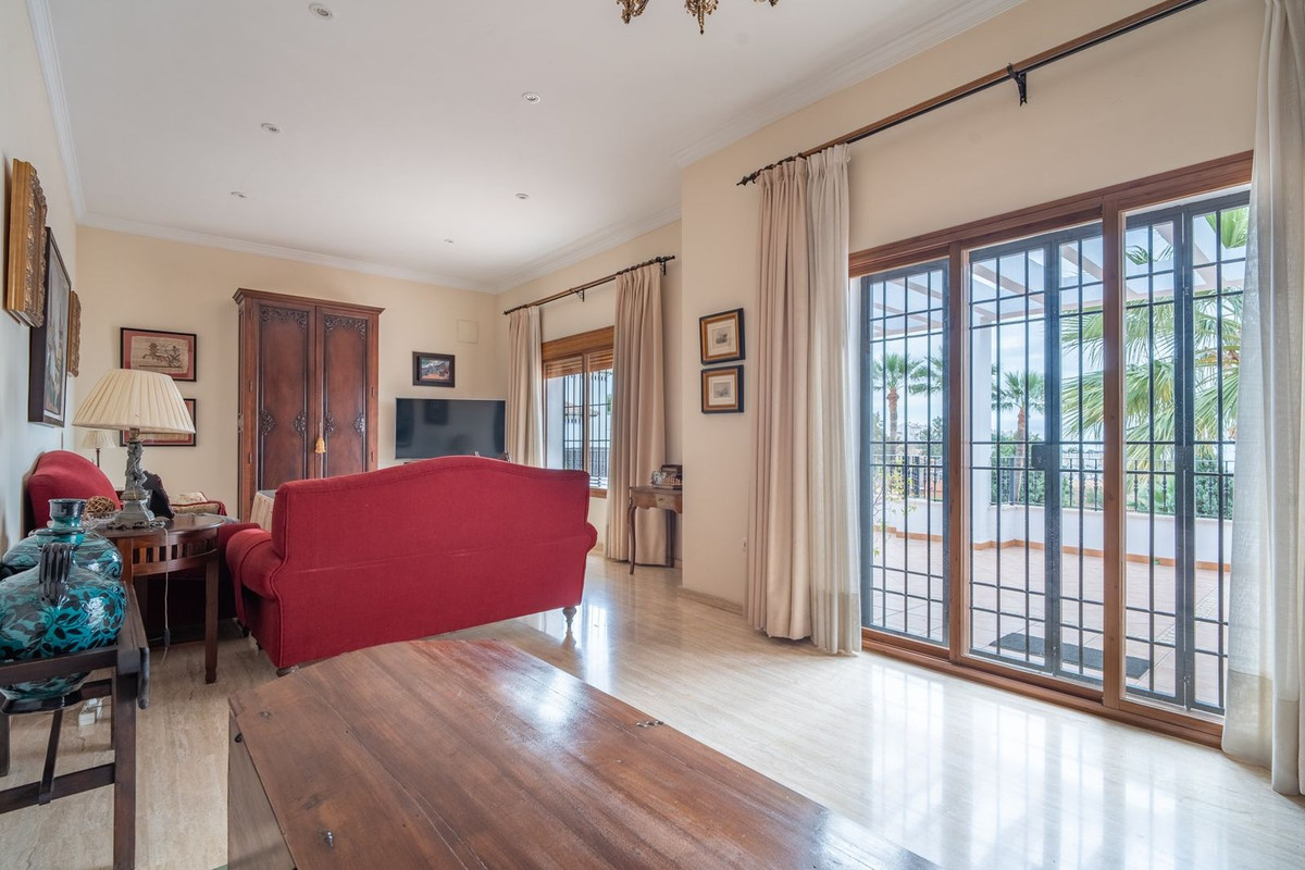 5 Bed Townhouse for sale in Pinares De San Antón Málaga Ciudad, Málaga, Spain