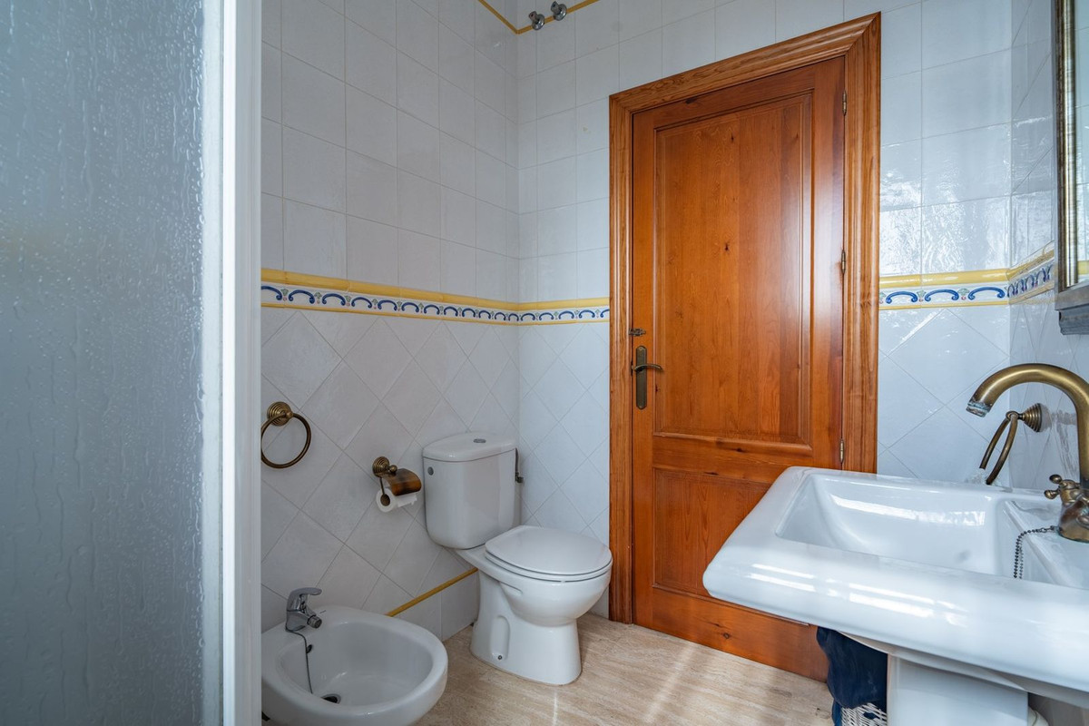 5 Bed Townhouse for sale in Pinares De San Antón Málaga Ciudad, Málaga, Spain