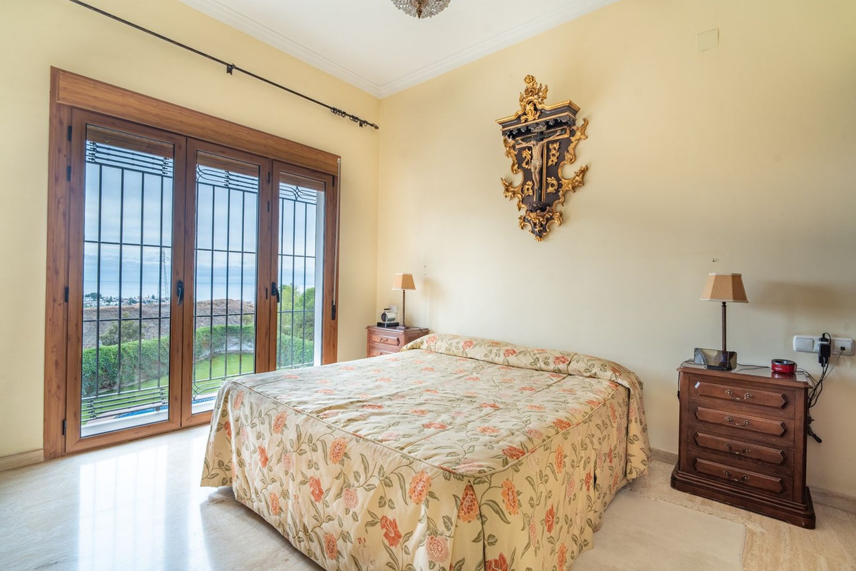 5 Bed Townhouse for sale in Pinares De San Antón Málaga Ciudad, Málaga, Spain