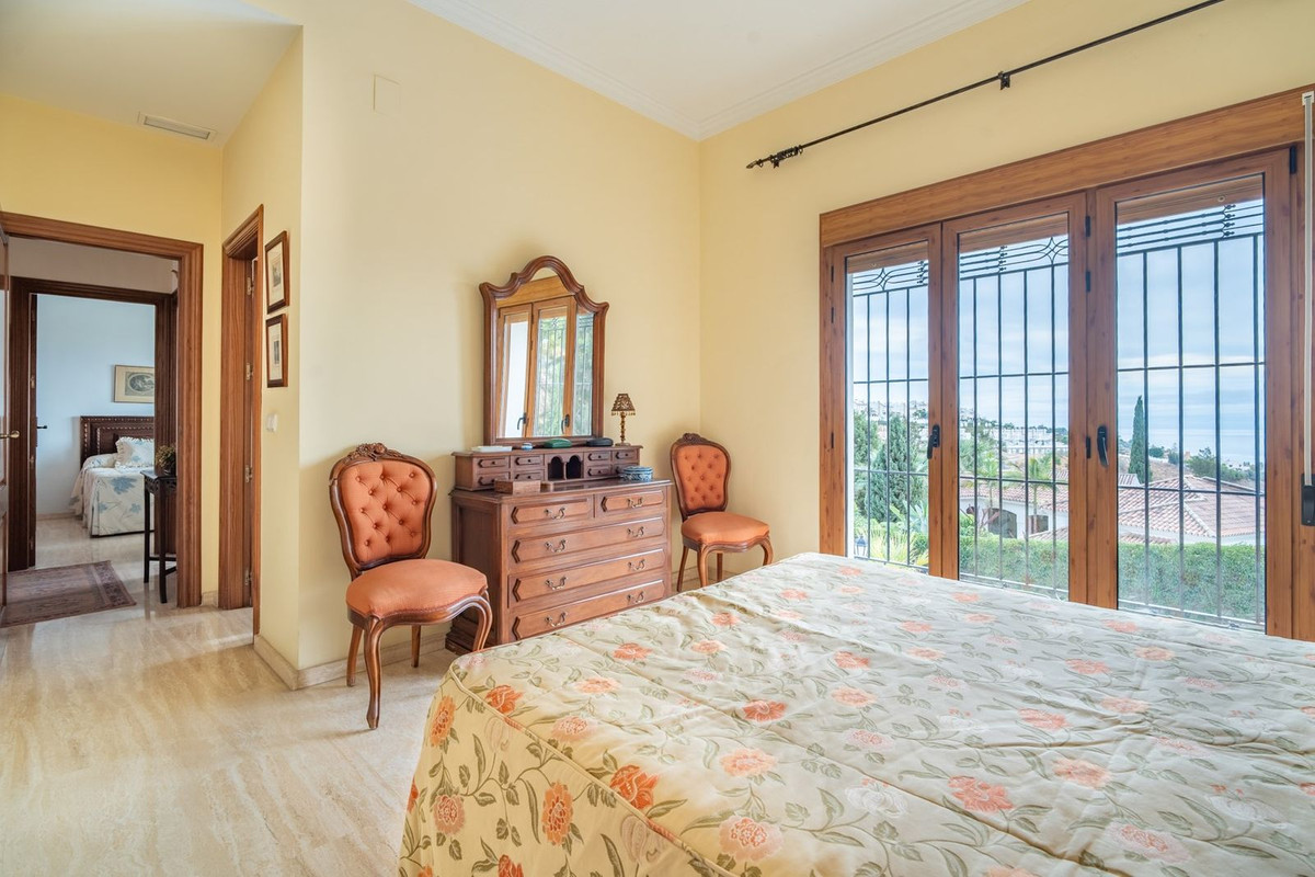 5 Bed Townhouse for sale in Pinares De San Antón Málaga Ciudad, Málaga, Spain
