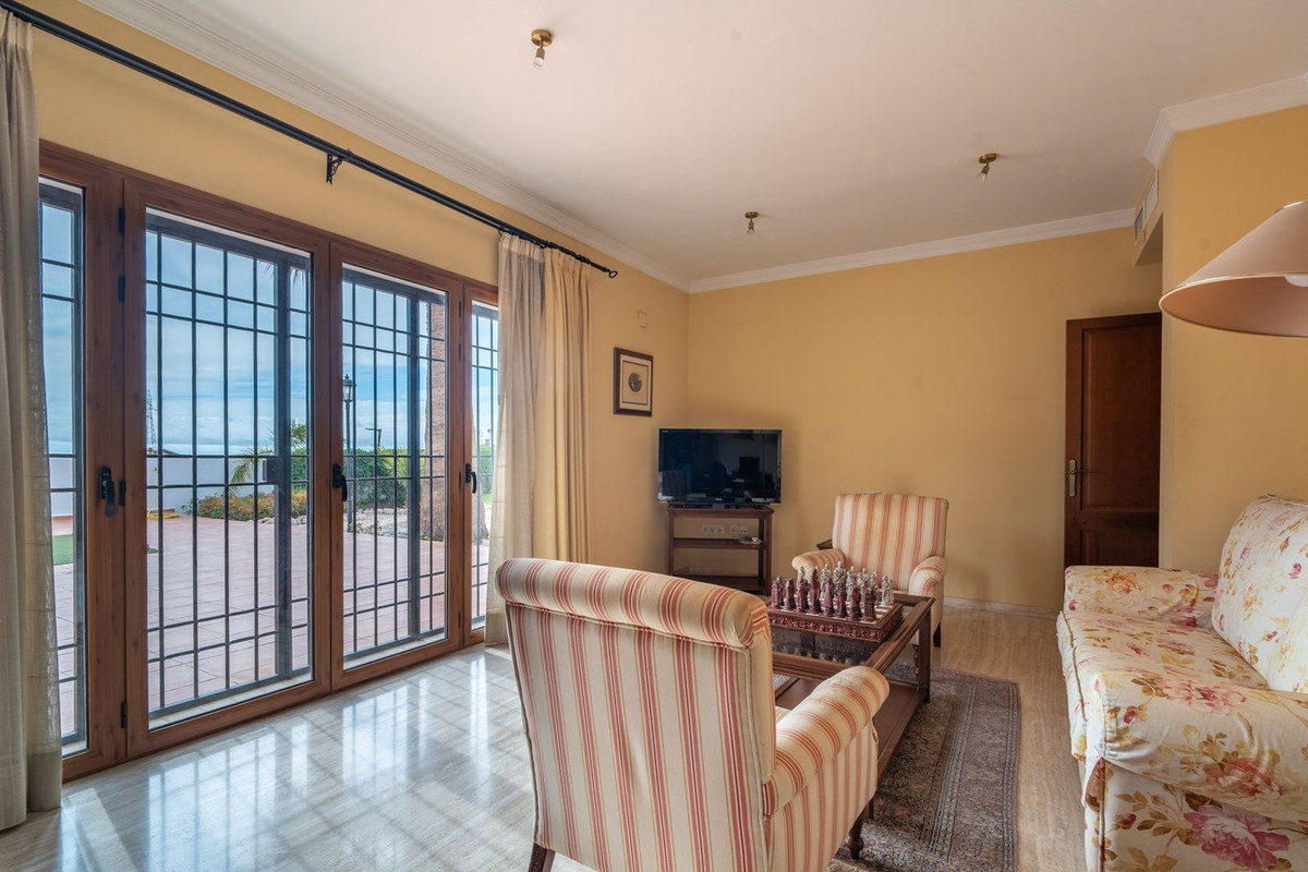 5 Bed Townhouse for sale in Pinares De San Antón Málaga Ciudad, Málaga, Spain