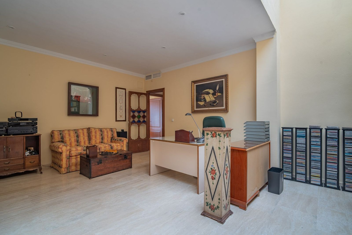 5 Bed Townhouse for sale in Pinares De San Antón Málaga Ciudad, Málaga, Spain