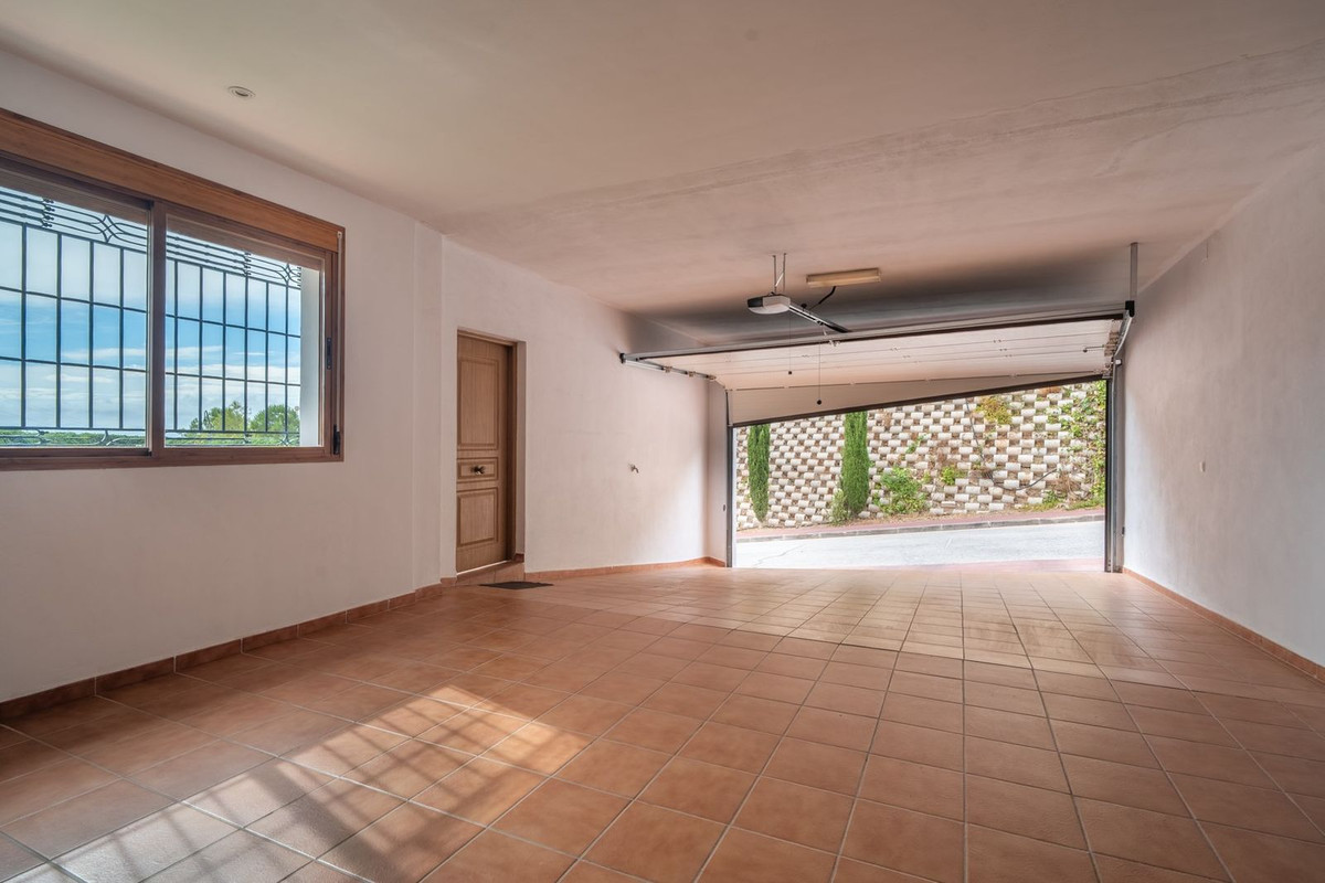 5 Bed Townhouse for sale in Pinares De San Antón Málaga Ciudad, Málaga, Spain