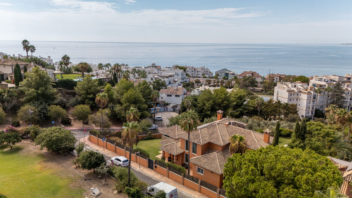 6 Bed Townhouse for sale in Benalmadena Costa Costa Del Sol, Málaga, Spain
