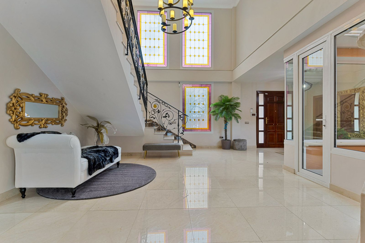 6 Bed Townhouse for sale in Benalmadena Costa Costa Del Sol, Málaga, Spain