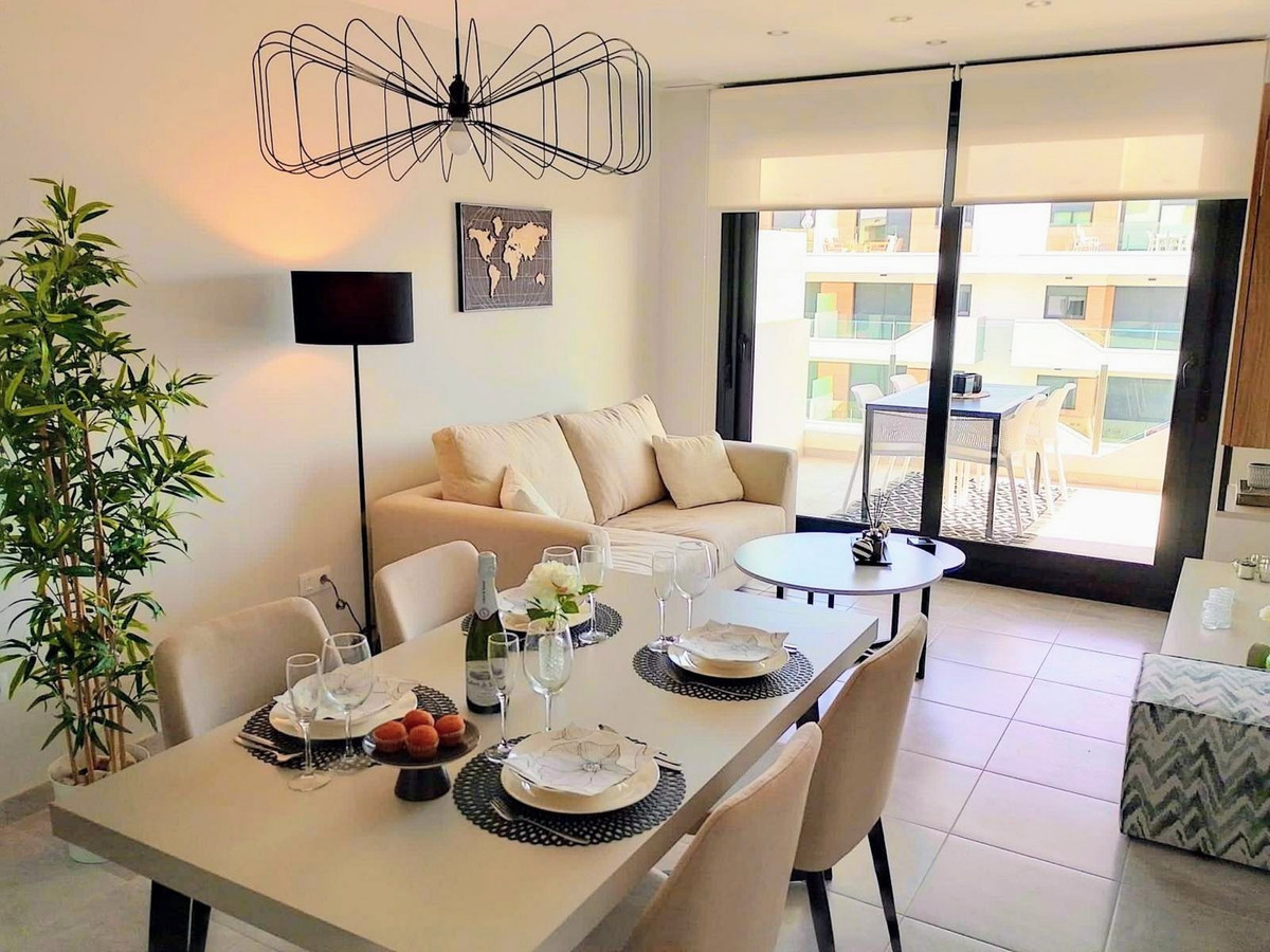 Se vende Apartamento Planta Media de 2 dormitorios en Costa Blanca, Alicante, España