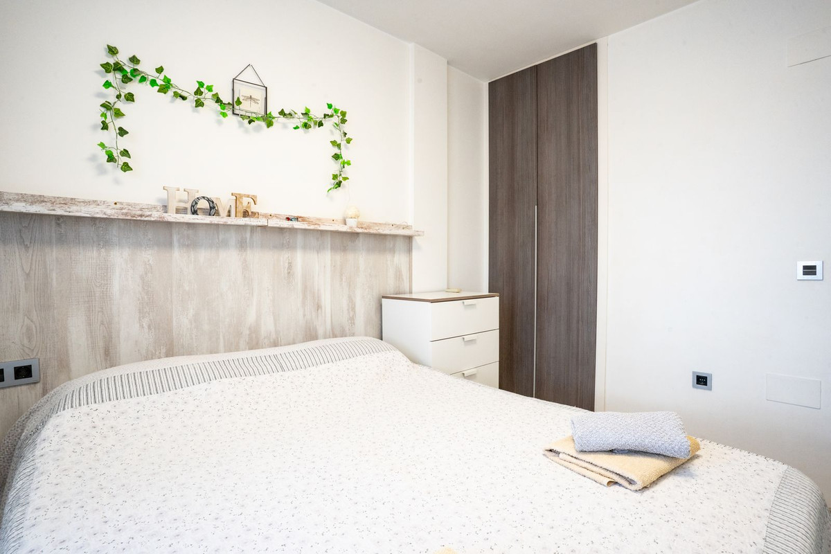 Se vende Apartamento Planta Baja de 2 dormitorios en Costa Blanca, Alicante, España