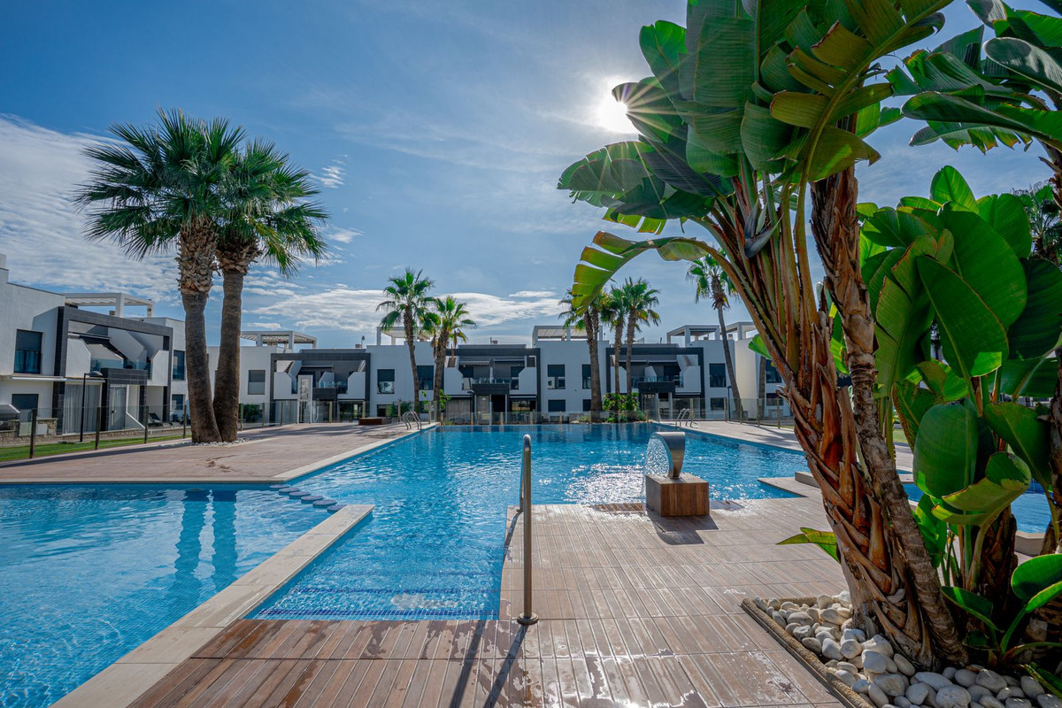Se vende Apartamento Planta Baja de 2 dormitorios en Costa Blanca, Alicante, España
