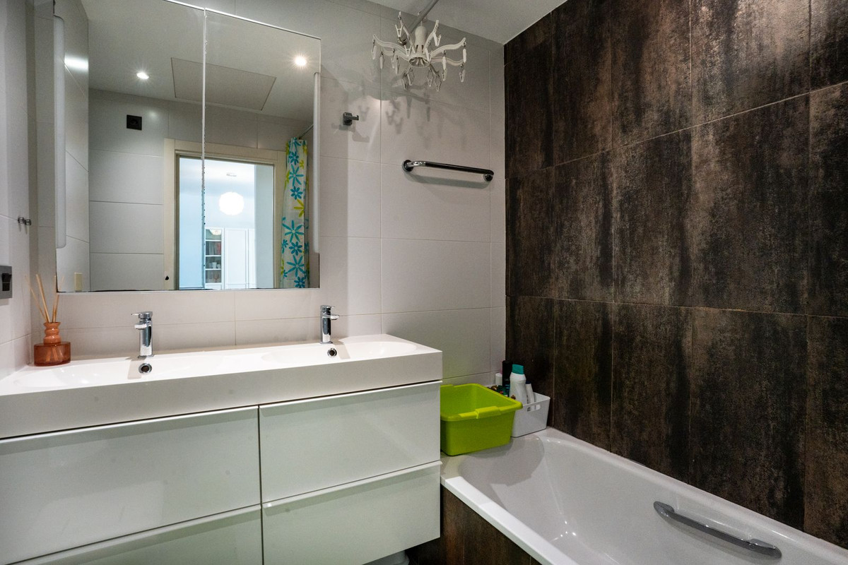 Se vende Apartamento Planta Baja de 2 dormitorios en Costa Blanca, Alicante, España