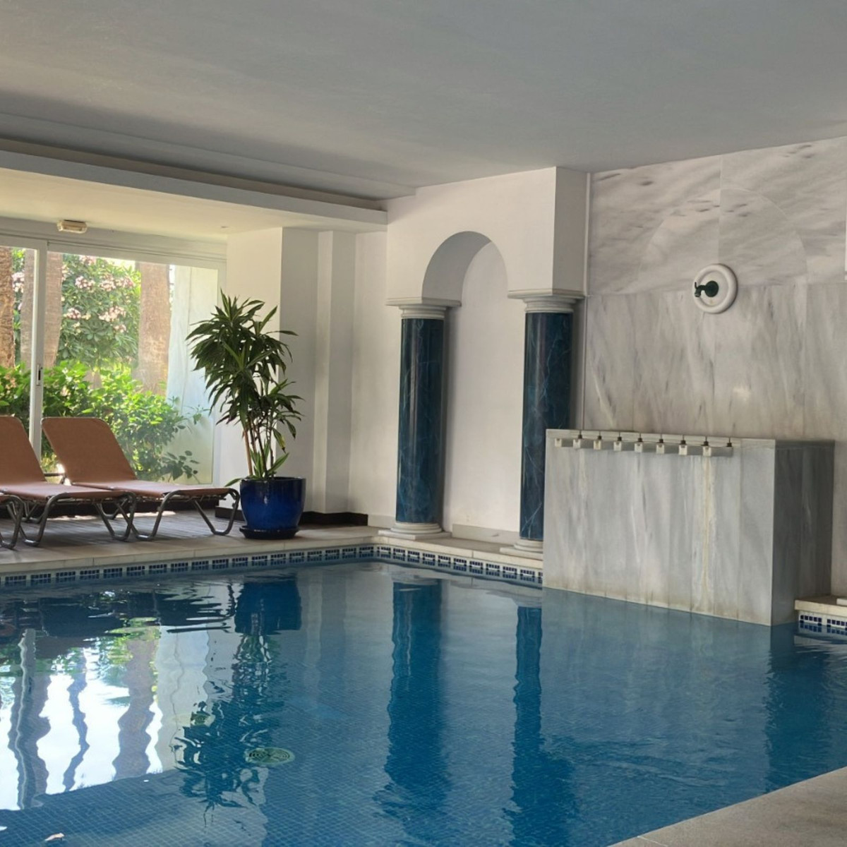 3 Bed Apartment for sale in Puerto Banús Costa Del Sol, Málaga, Spain