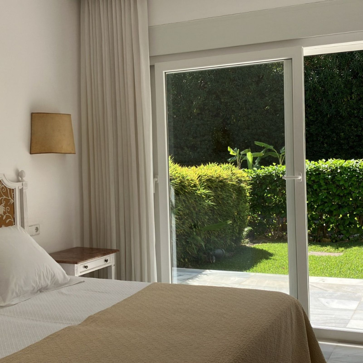 3 Bed Apartment for sale in Puerto Banús Costa Del Sol, Málaga, Spain