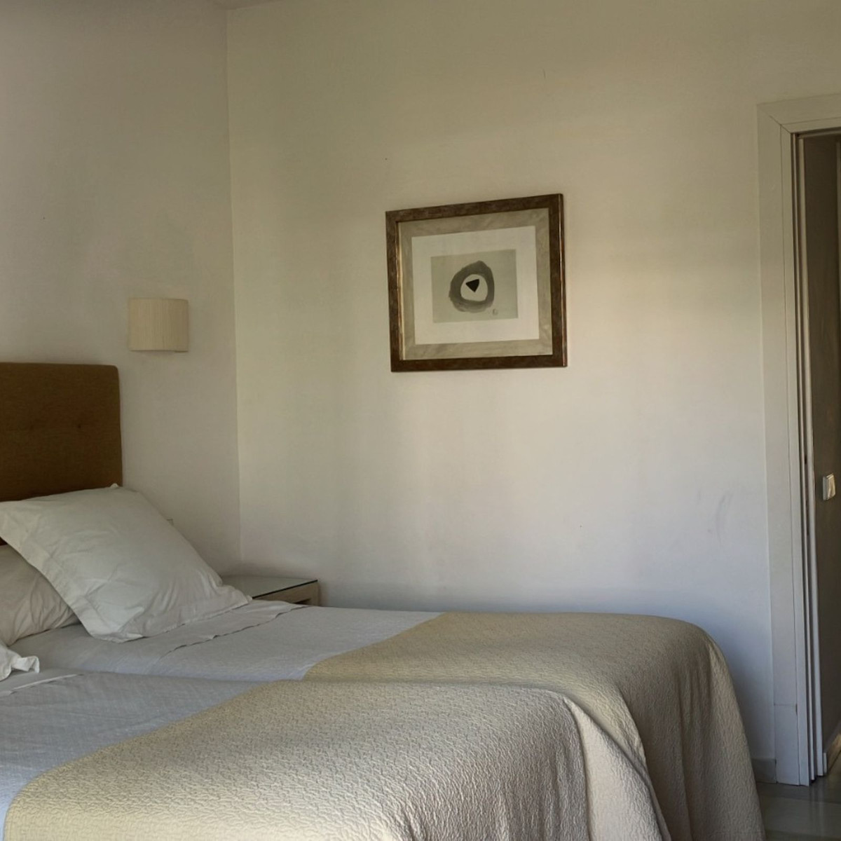 3 Bed Apartment for sale in Puerto Banús Costa Del Sol, Málaga, Spain