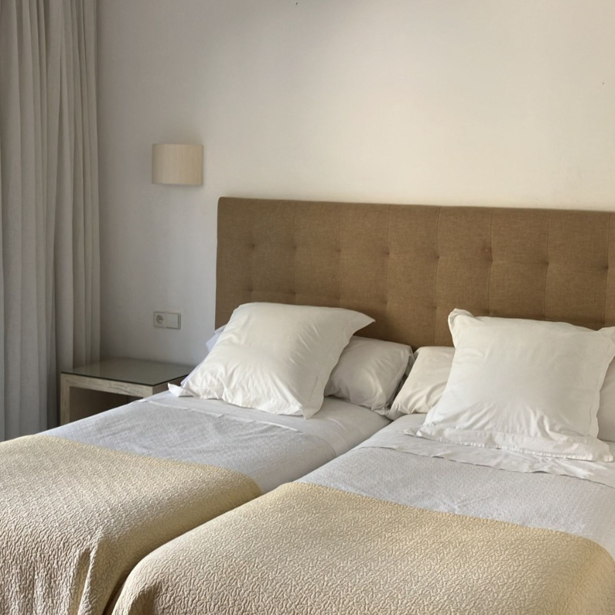 3 Bed Apartment for sale in Puerto Banús Costa Del Sol, Málaga, Spain