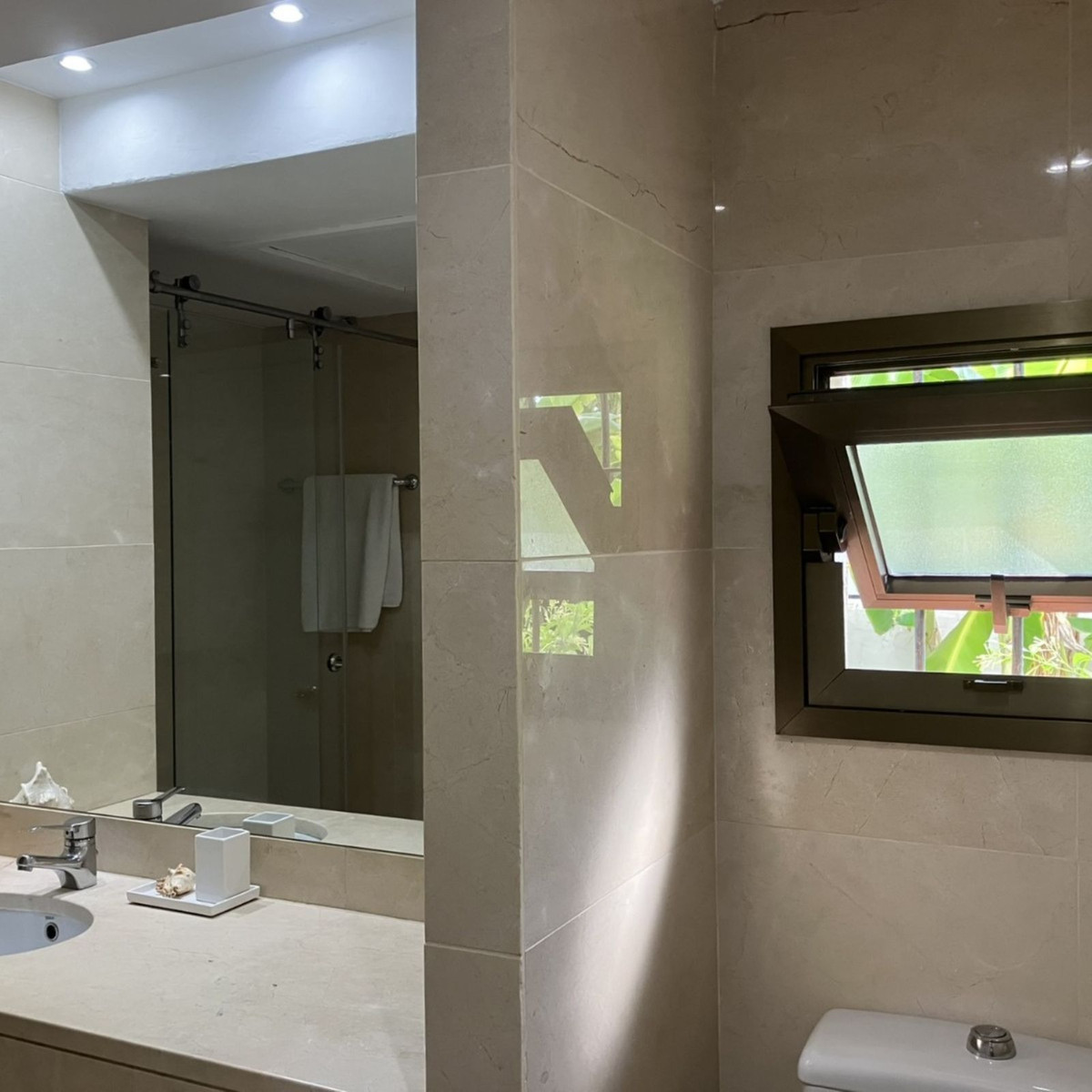 3 Bed Apartment for sale in Puerto Banús Costa Del Sol, Málaga, Spain