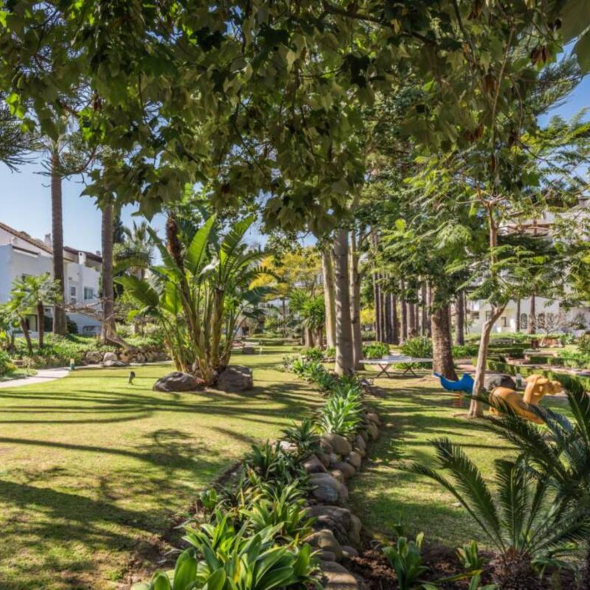 3 Bed Apartment for sale in Puerto Banús Costa Del Sol, Málaga, Spain