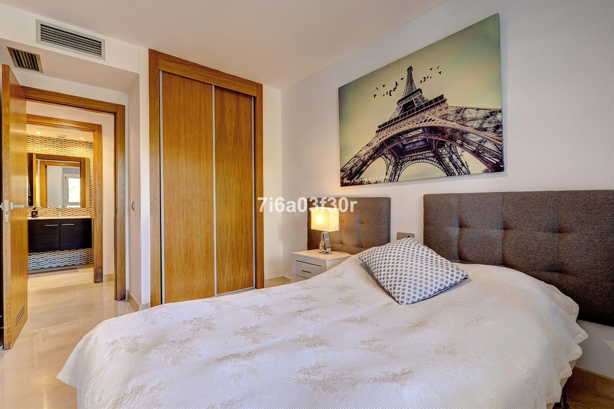 3 Bed Apartment for sale in San Pedro De Alcántara Costa Del Sol, Málaga, Spain